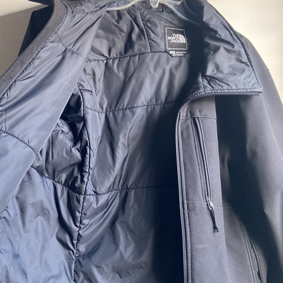 North face Jacket - Picture 2 of 3